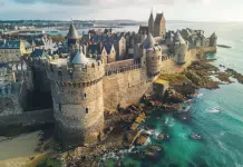 Saint-Malo en carte : voyage interactif dans la cité historique